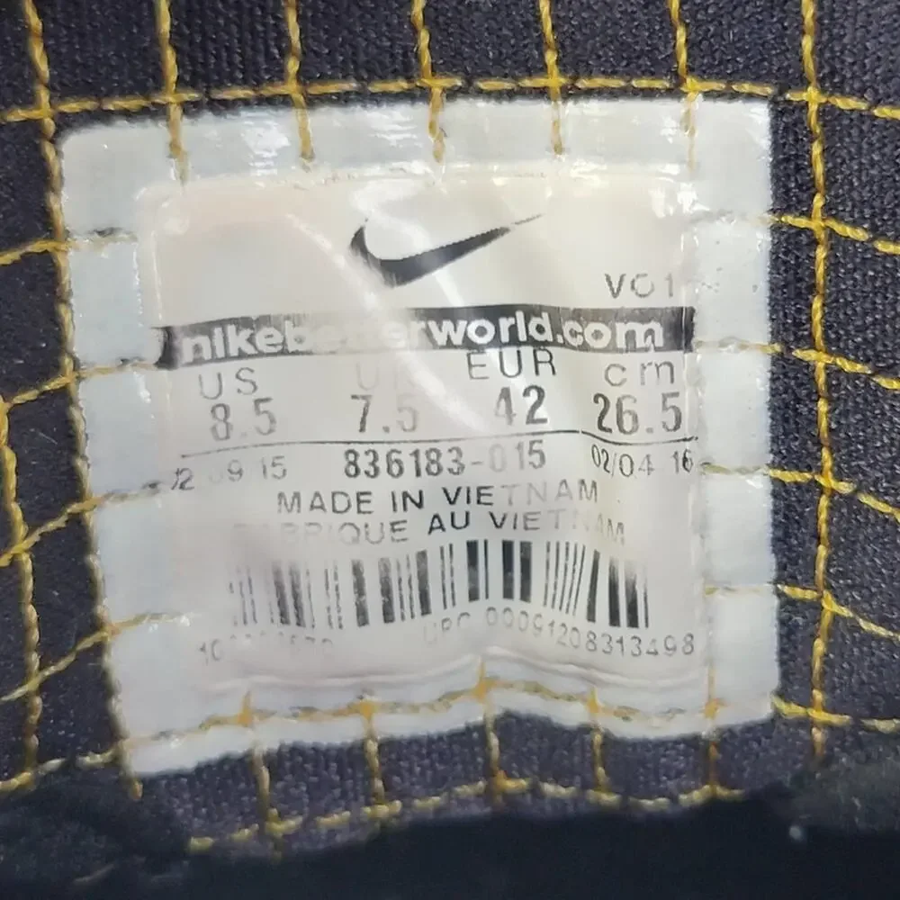 Rare Nike Kobe 11 Carpe Diem Sneakers - 8.5